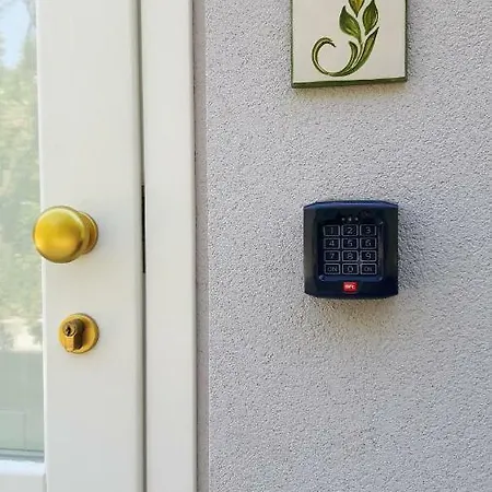 Giardino Labruto Appartement *