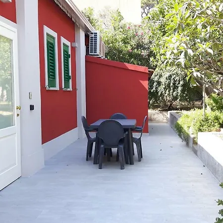Giardino Labruto Apartamento *